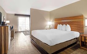 Best Western Cedar Inn & Suites